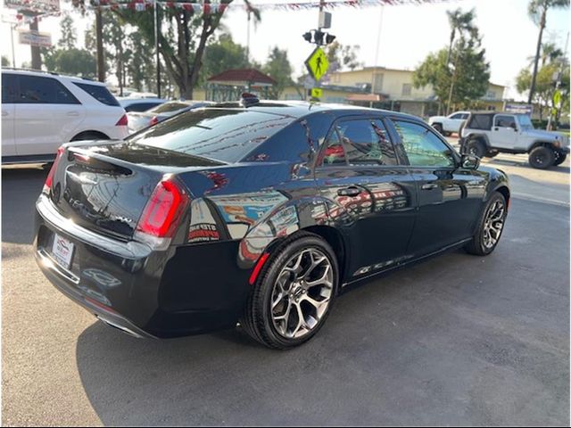 2018 Chrysler 300 Touring