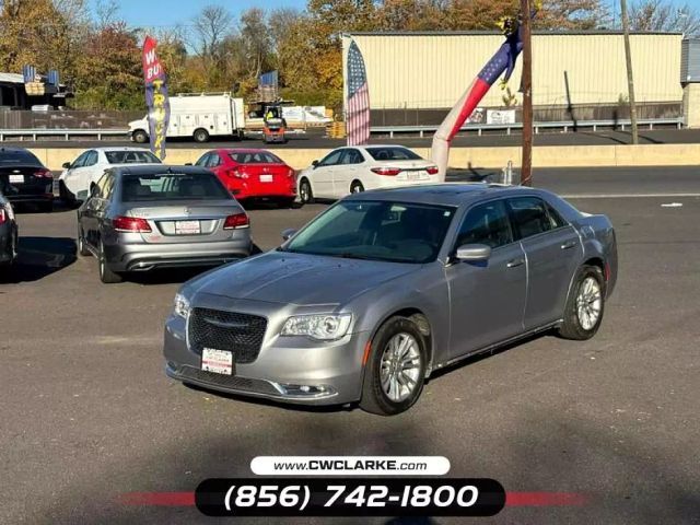 2018 Chrysler 300 Touring L