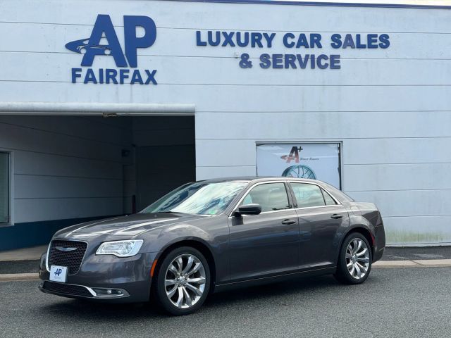 2018 Chrysler 300 Touring L