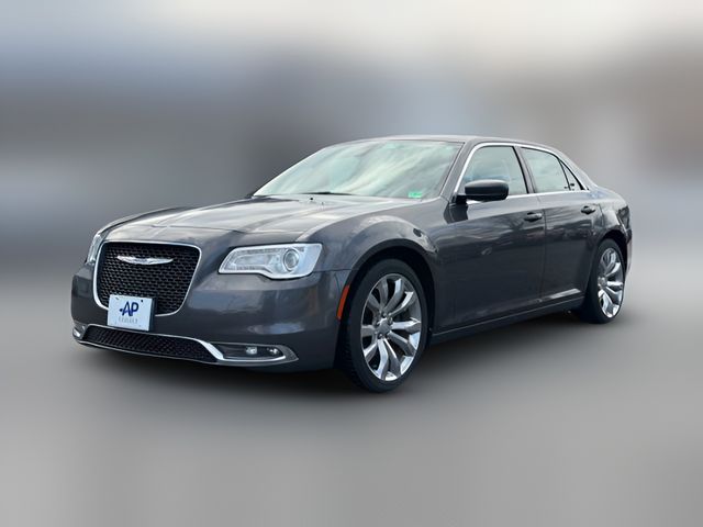 2018 Chrysler 300 Touring L