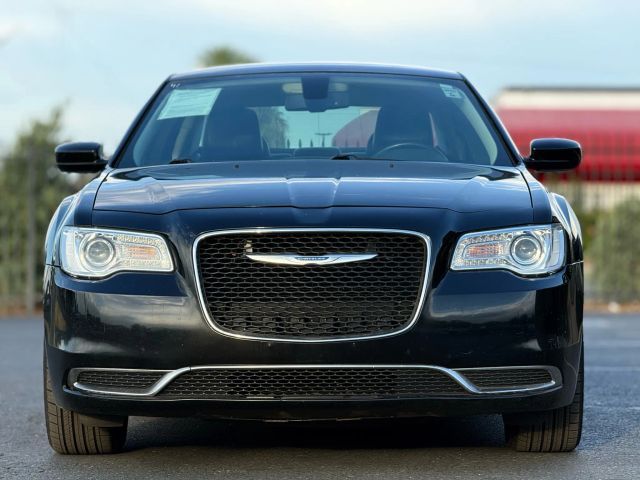 2018 Chrysler 300 Touring L