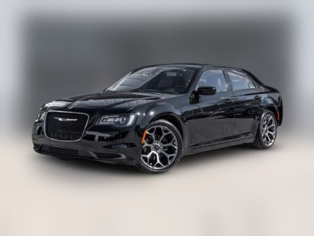 2018 Chrysler 300 Touring