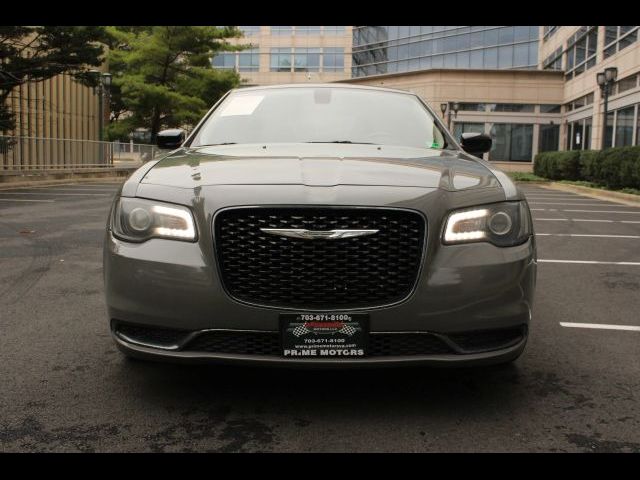 2018 Chrysler 300 Touring