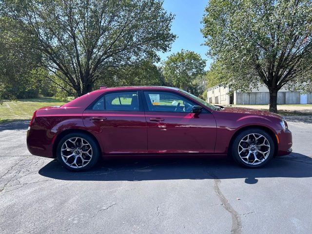 2018 Chrysler 300 Touring