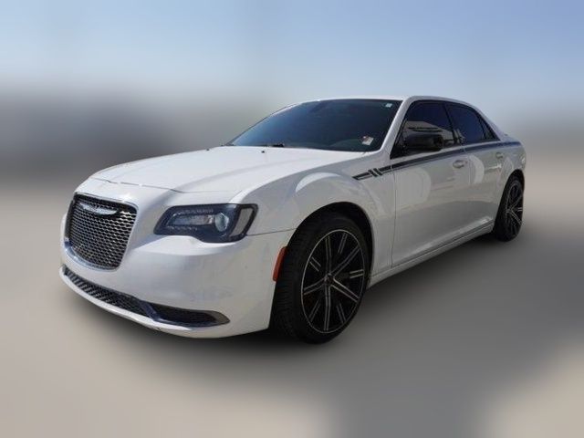 2018 Chrysler 300 Touring