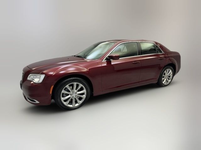 2018 Chrysler 300 Touring L