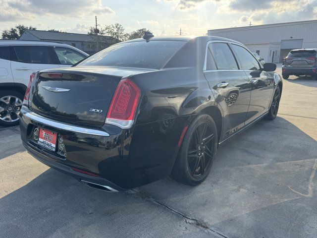 2018 Chrysler 300 Limited