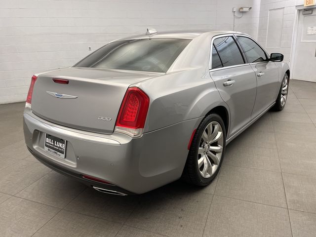 2018 Chrysler 300 Limited