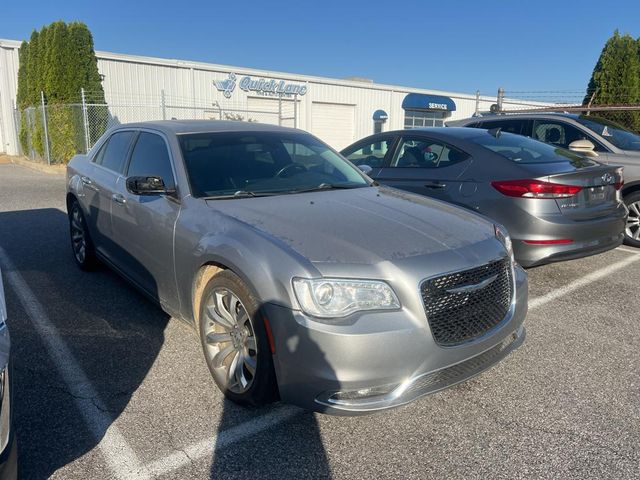 2018 Chrysler 300 Limited