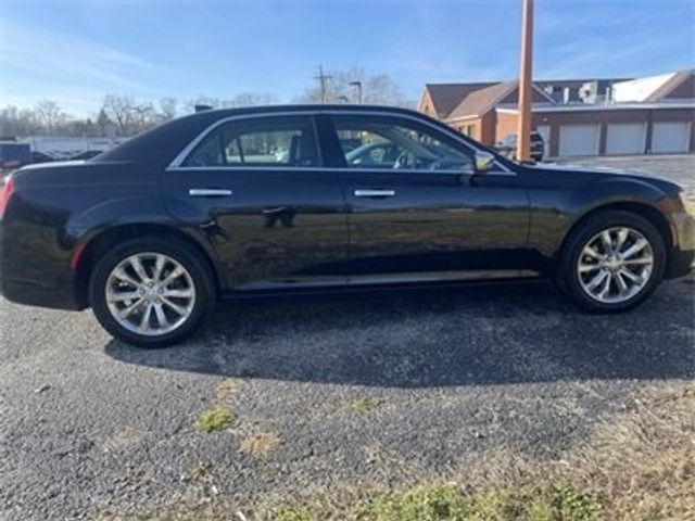 2018 Chrysler 300 Limited