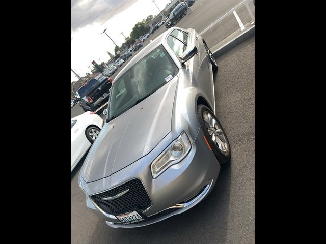 2018 Chrysler 300 Limited