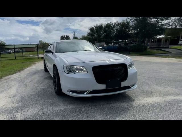 2018 Chrysler 300 Limited