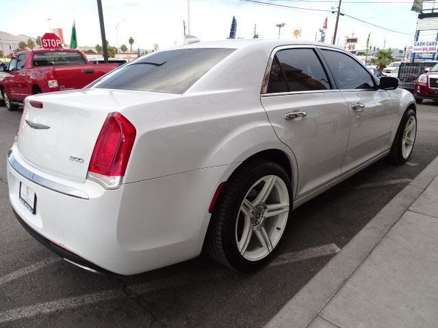 2018 Chrysler 300 Limited