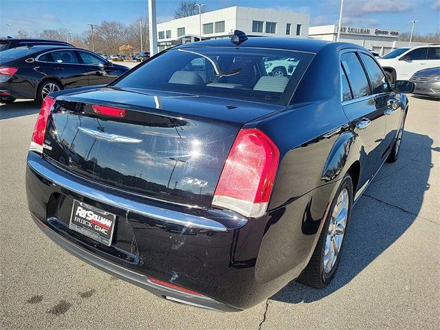 2018 Chrysler 300 Limited