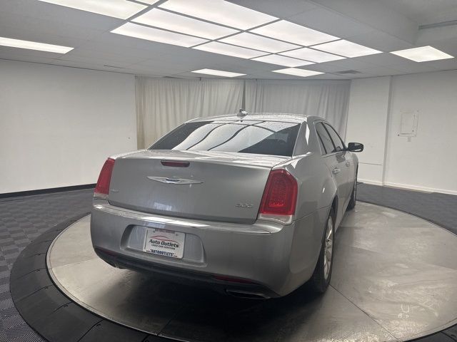 2018 Chrysler 300 Limited