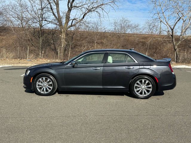 2018 Chrysler 300 Limited