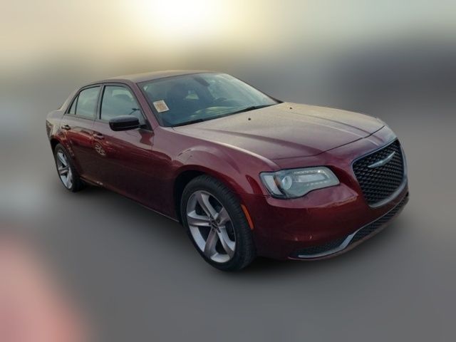 2018 Chrysler 300 Touring