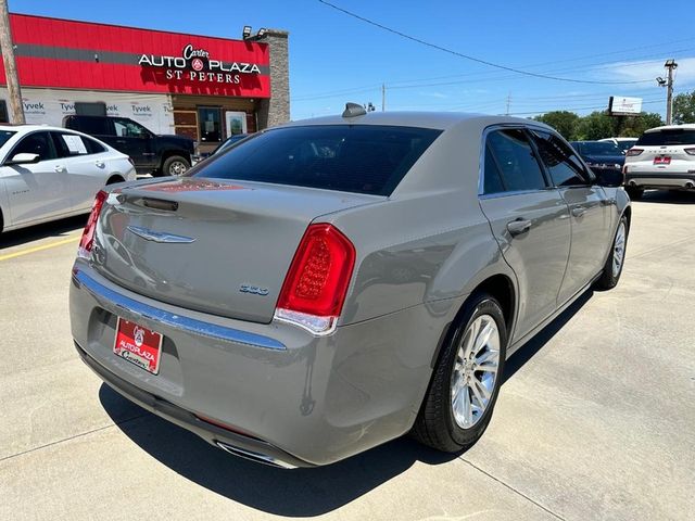 2018 Chrysler 300 Touring L