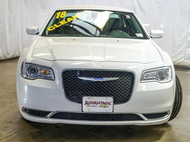 2018 Chrysler 300 Touring L