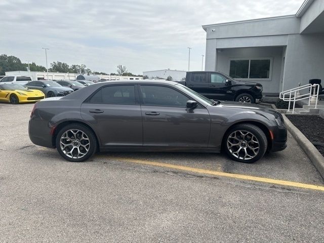 2018 Chrysler 300 Touring