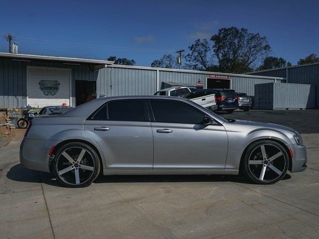 2018 Chrysler 300 Touring