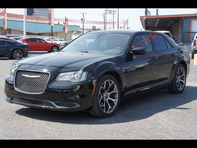 2018 Chrysler 300 Touring