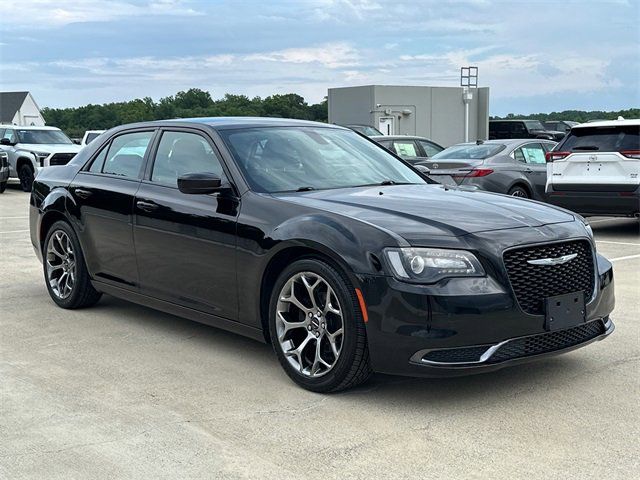 2018 Chrysler 300 Touring
