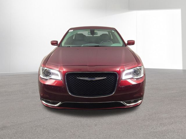 2018 Chrysler 300 Touring