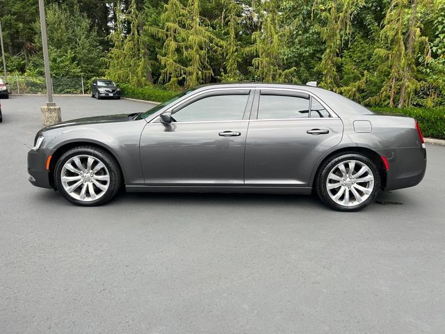 2018 Chrysler 300 Touring L