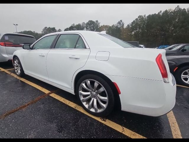 2018 Chrysler 300 Touring