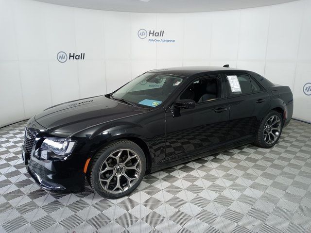 2018 Chrysler 300 Touring