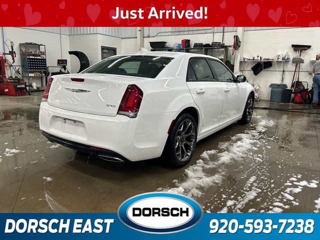 2018 Chrysler 300 Touring