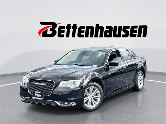 2018 Chrysler 300 Touring L