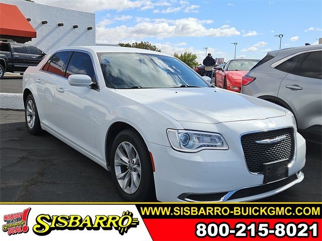 2018 Chrysler 300 Touring