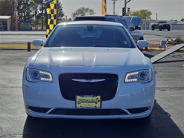 2018 Chrysler 300 Touring