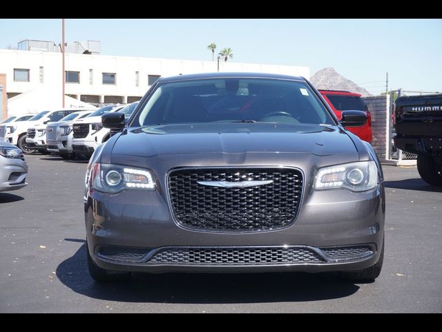 2018 Chrysler 300 Touring