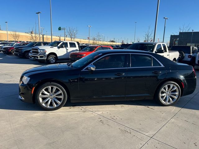 2018 Chrysler 300 Touring