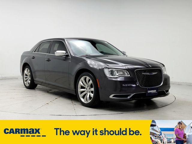 2018 Chrysler 300 Touring