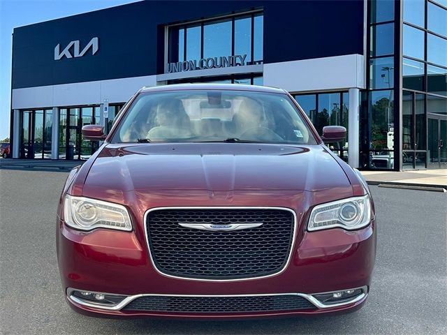 2018 Chrysler 300 Touring