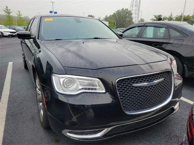 2018 Chrysler 300 Touring L