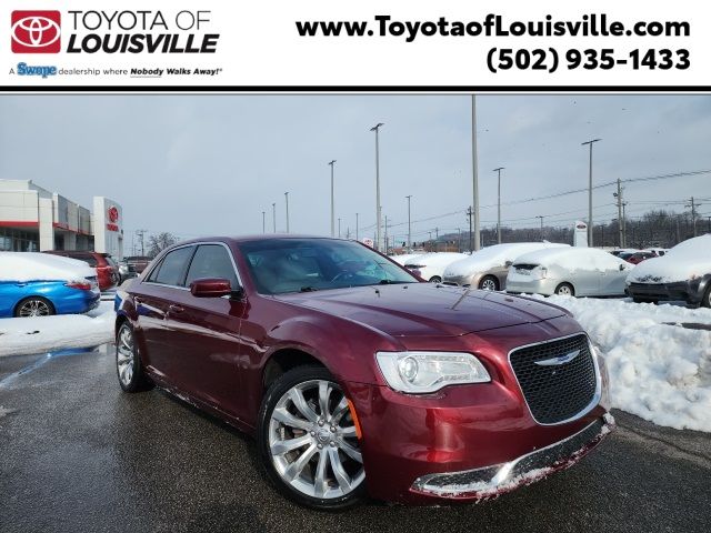 2018 Chrysler 300 Touring L