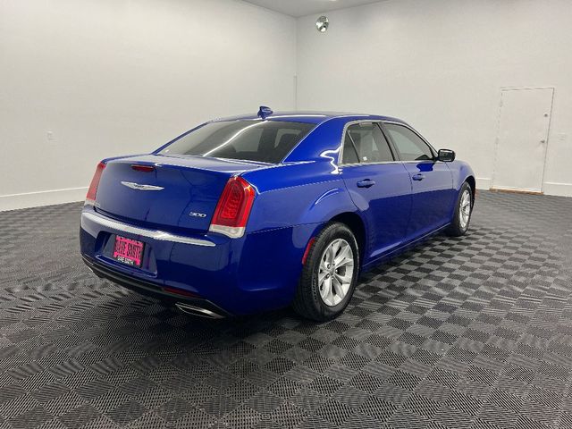 2018 Chrysler 300 Touring