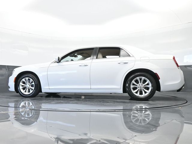 2018 Chrysler 300 Touring