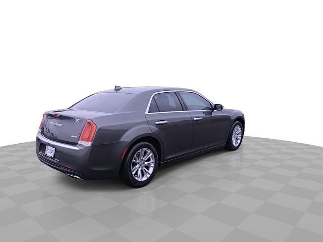 2018 Chrysler 300 Touring