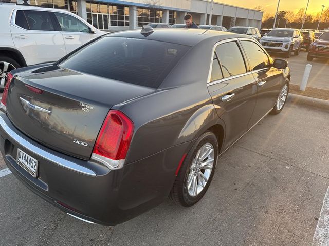 2018 Chrysler 300 Touring