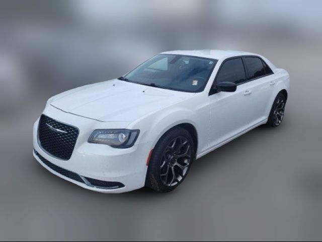 2018 Chrysler 300 Touring