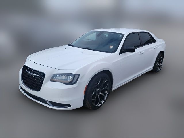 2018 Chrysler 300 Touring