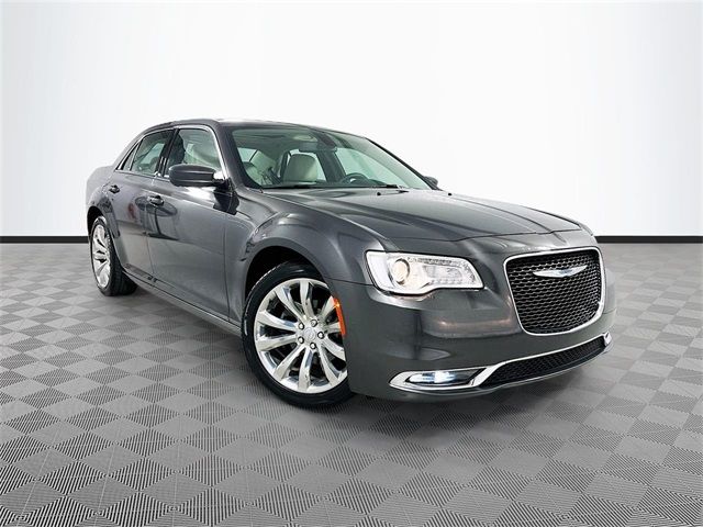 2018 Chrysler 300 Touring L