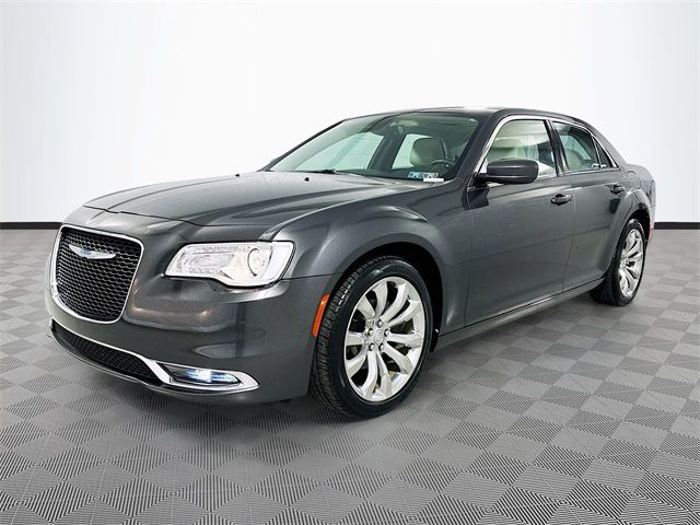 2018 Chrysler 300 Touring L