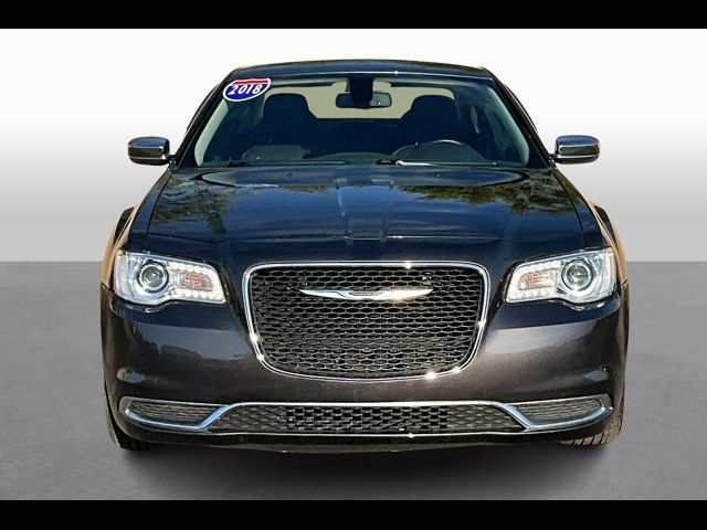 2018 Chrysler 300 Touring